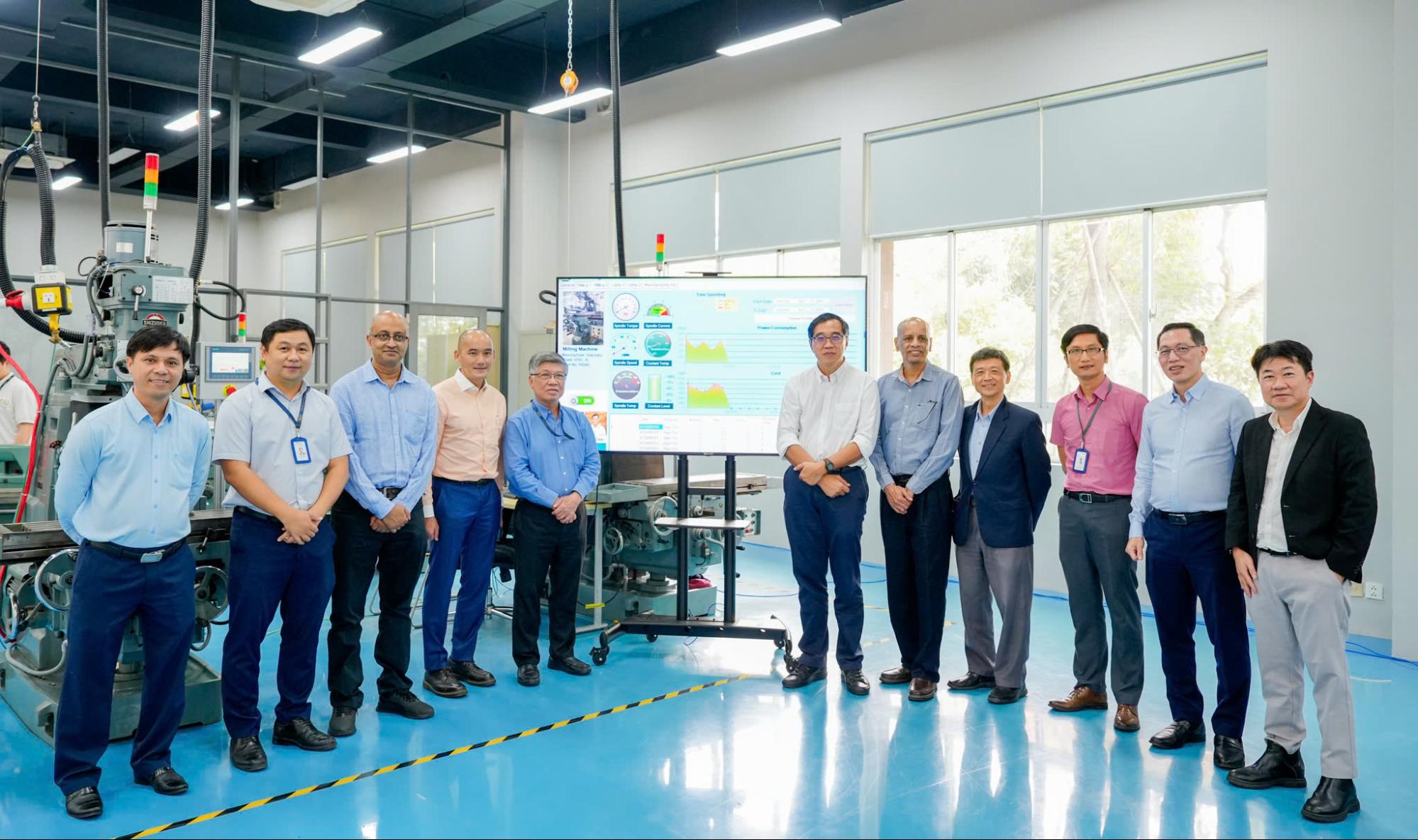 Đoàn giáo sư NUS ( Đại học quốc gia Singapore)