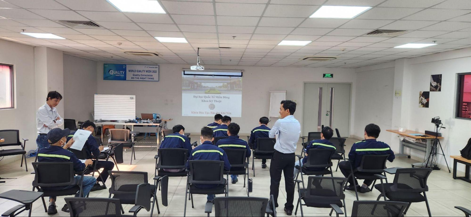 Lớp đào tạo khí nèn cho Ansell