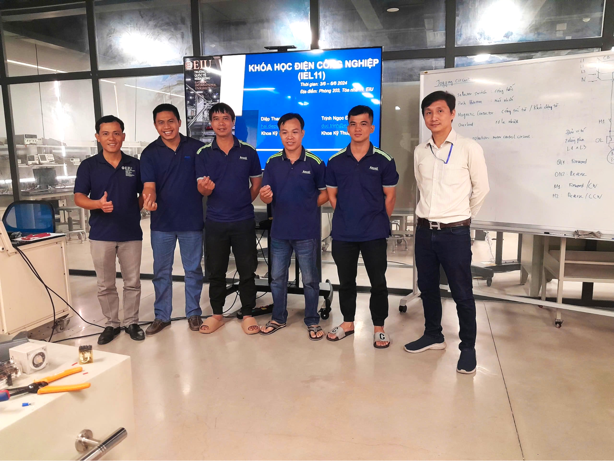Lớp học đào tạo khóa học điện công nghiệp (IEL11) tại IIC