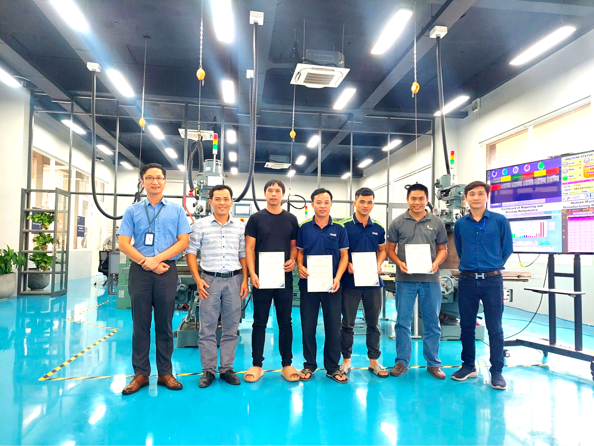 Lớp học đào tạo khóa học điện công nghiệp (IEL11) tại IIC