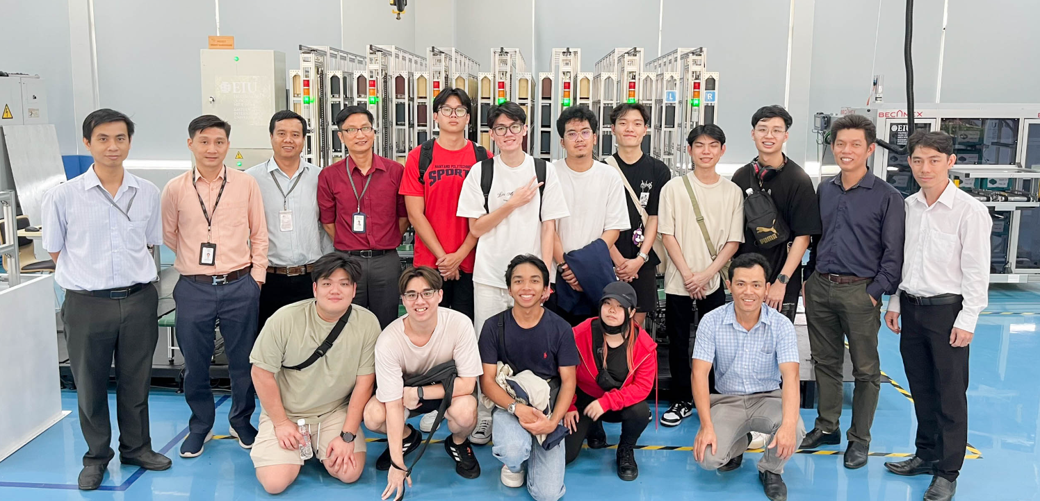 Nhóm sinh viên NYP thực tập tại IIC tháng 04/2024