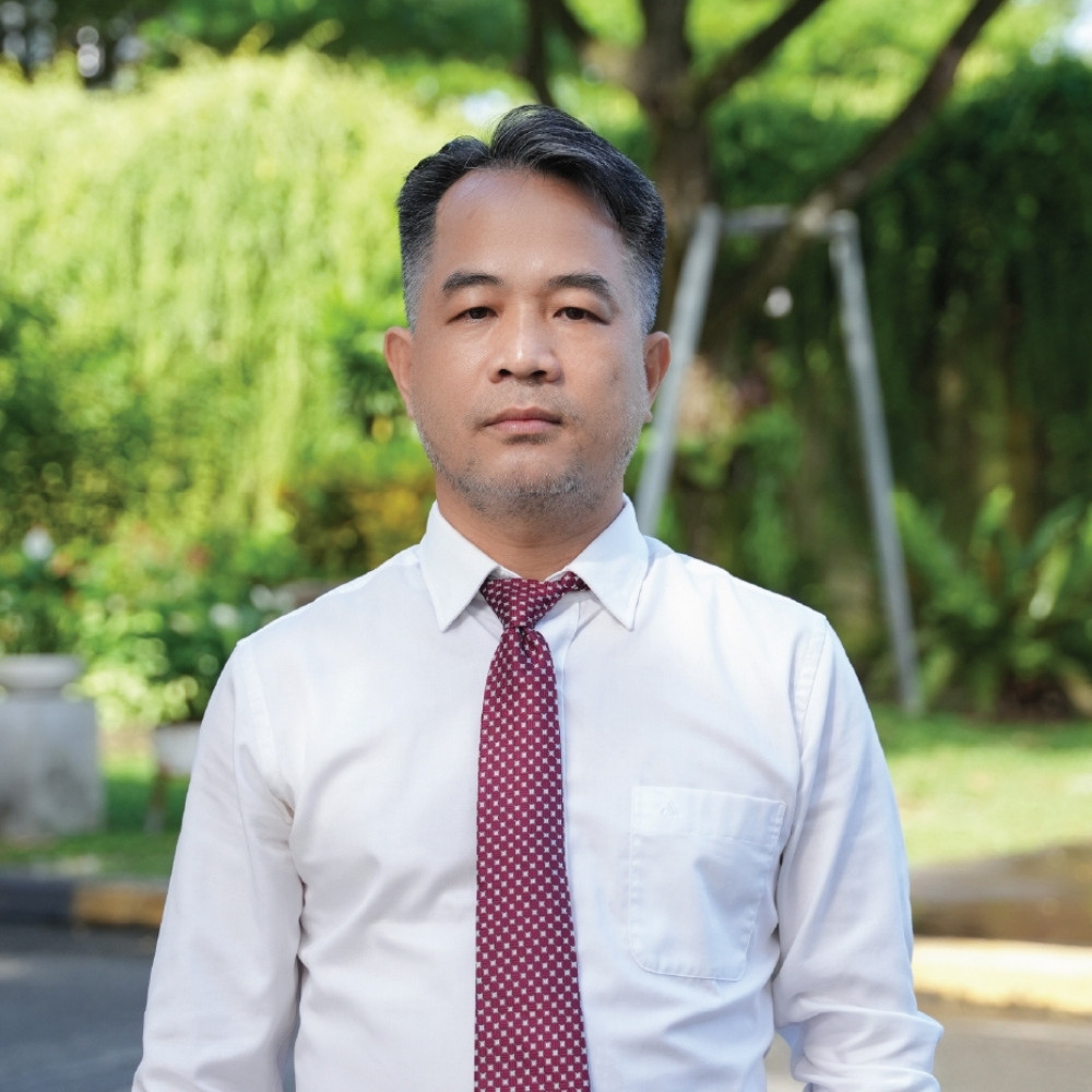 TS Nguyễn Bạch Đằng
