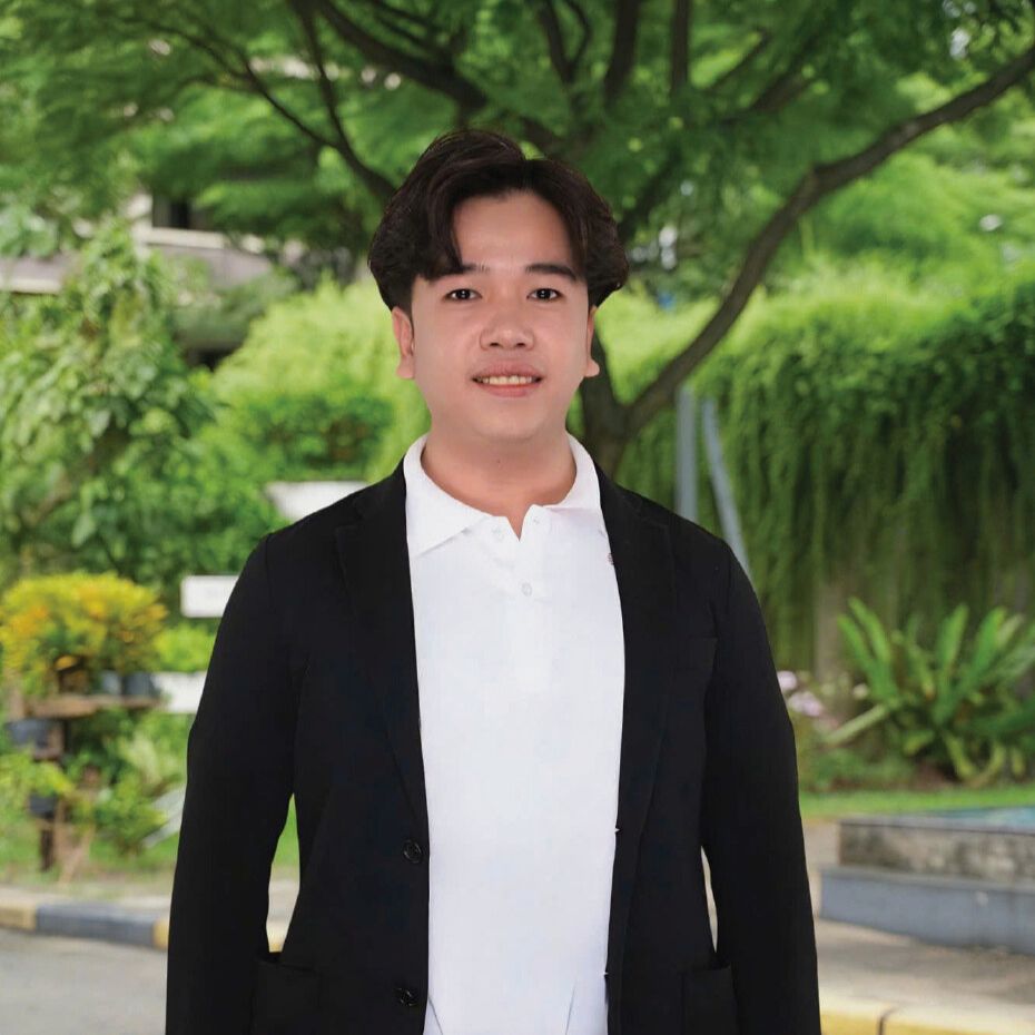 Nguyễn Việt Hoàng