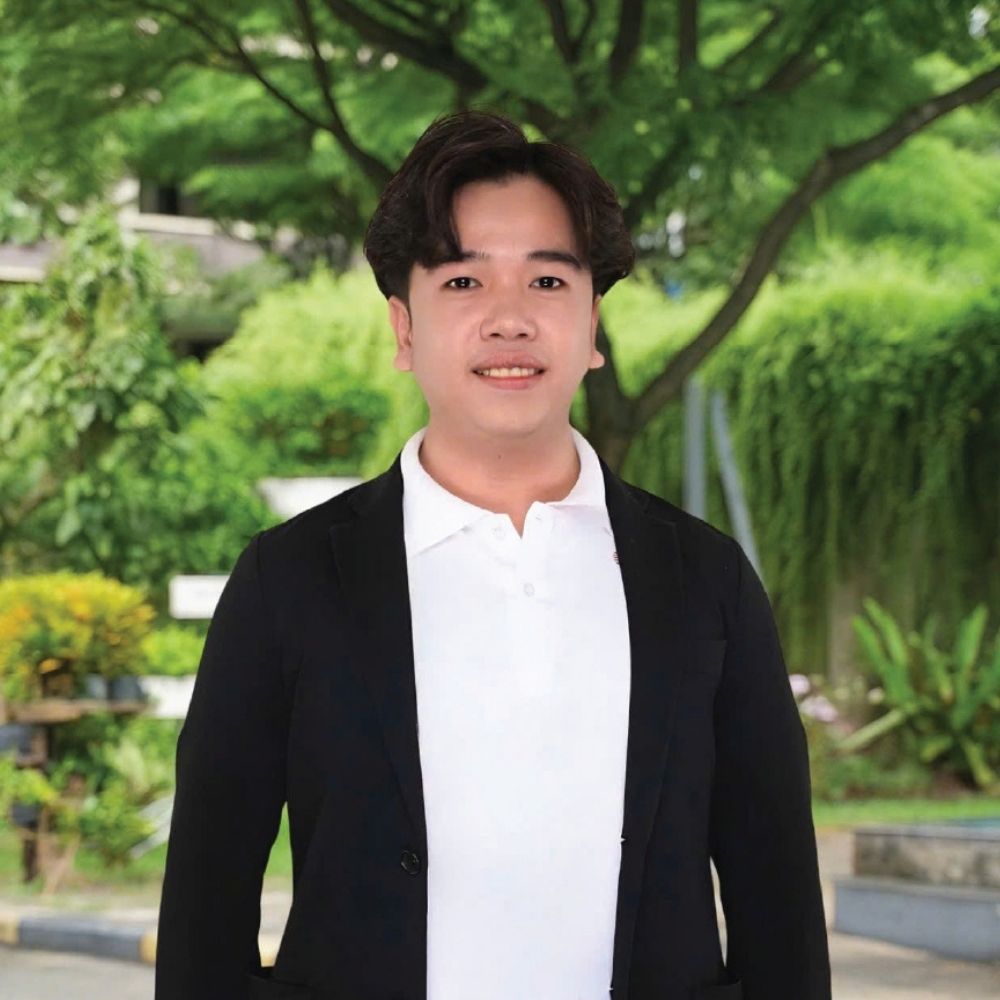Nguyễn Việt Hoàng