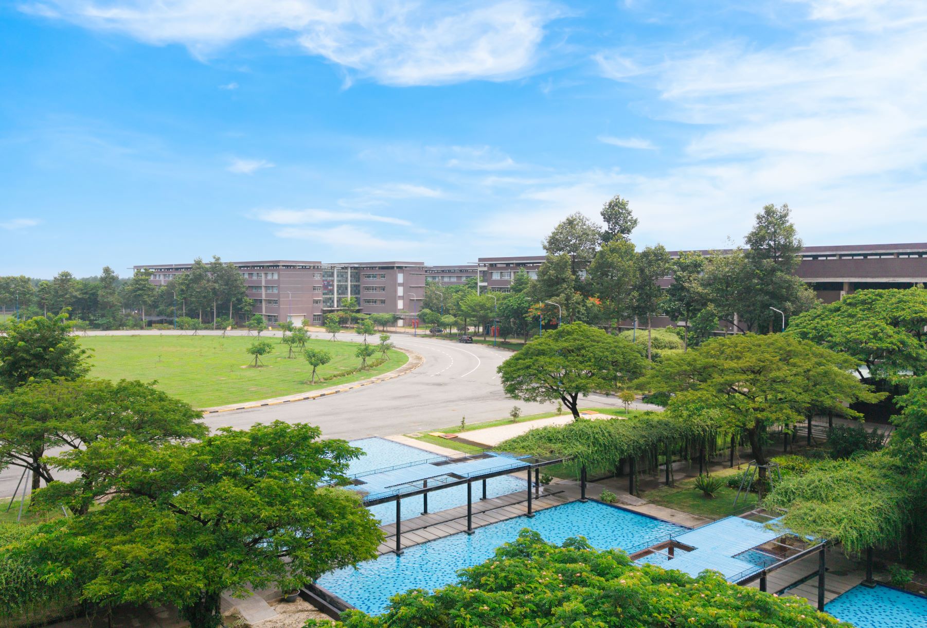eastern international university (9)