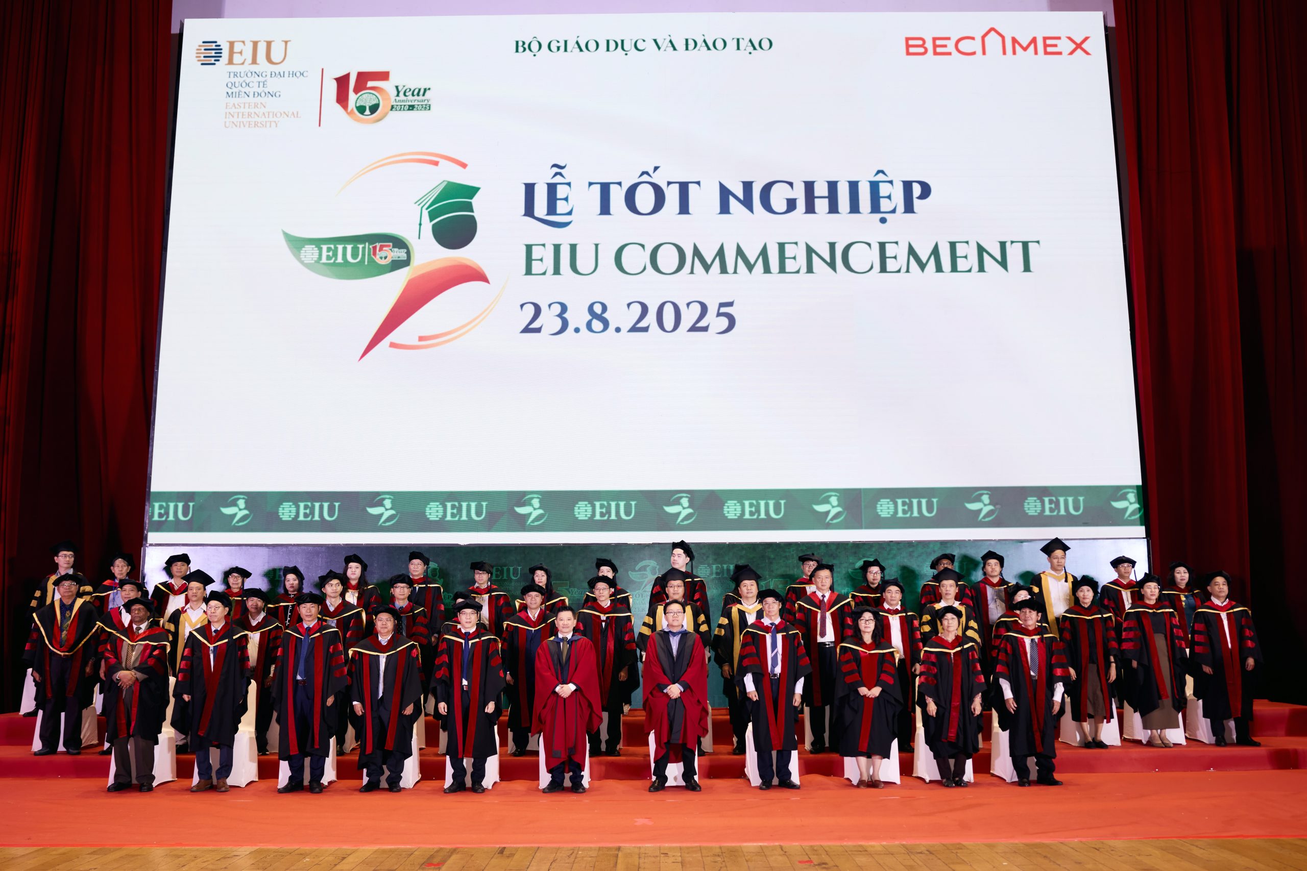 Lễ tốt nghiệp 2025