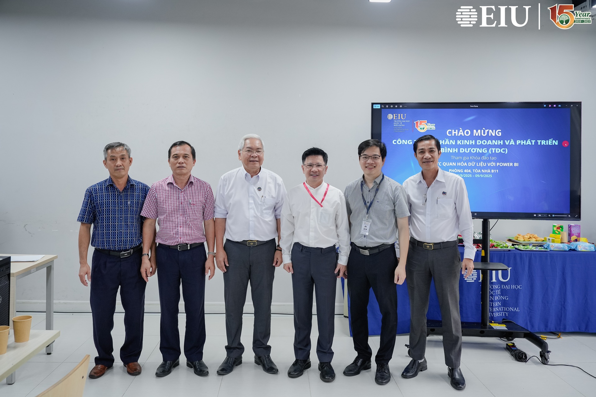 eiu-dao-tao-phan-tich-du-lieu-power-bi-cho-tdc (14)