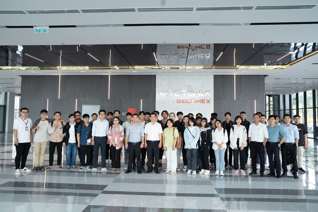 Kiến tập tại Công ty Becamex IDC