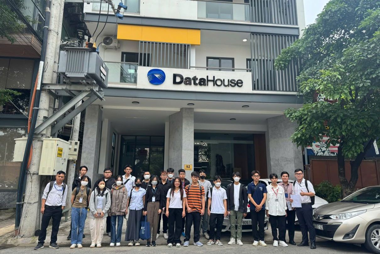 Kiến tập tại Công ty Datahouse Asia