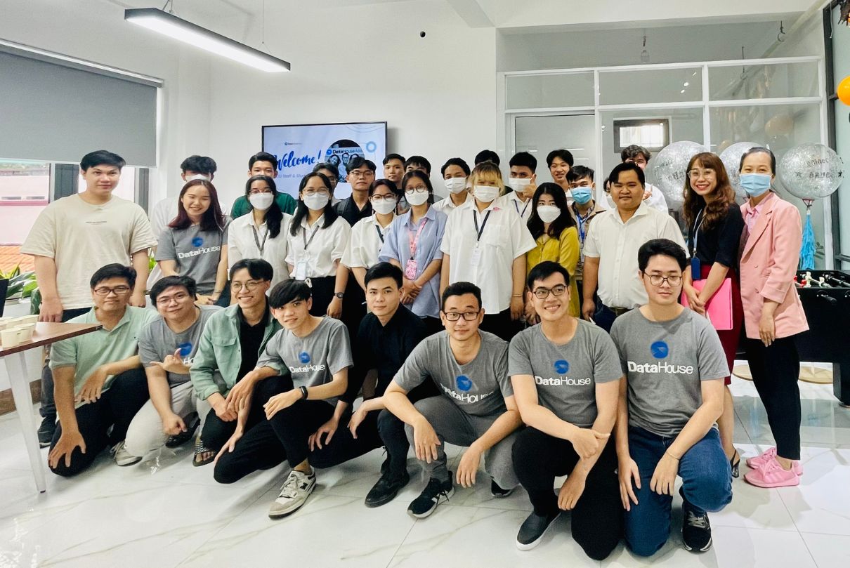 Kiến tập tại Công ty DataHouse Asia