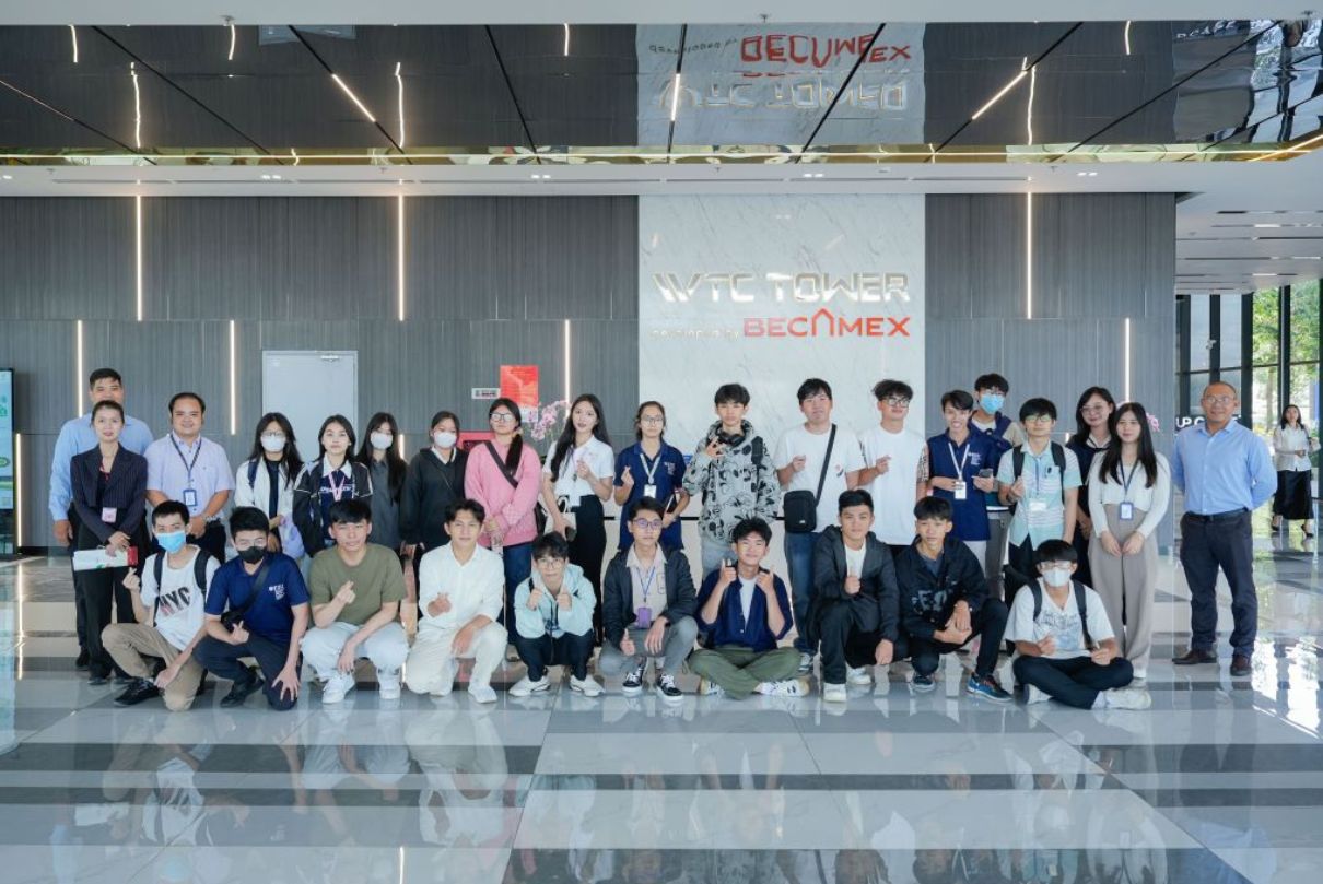 Kiến tập tại WTC Tower Becamex