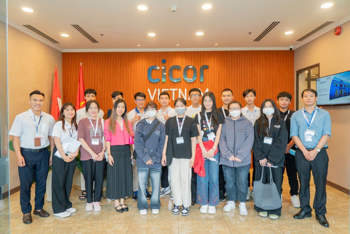 Kiến tập tại Công ty Cicor Vietnam