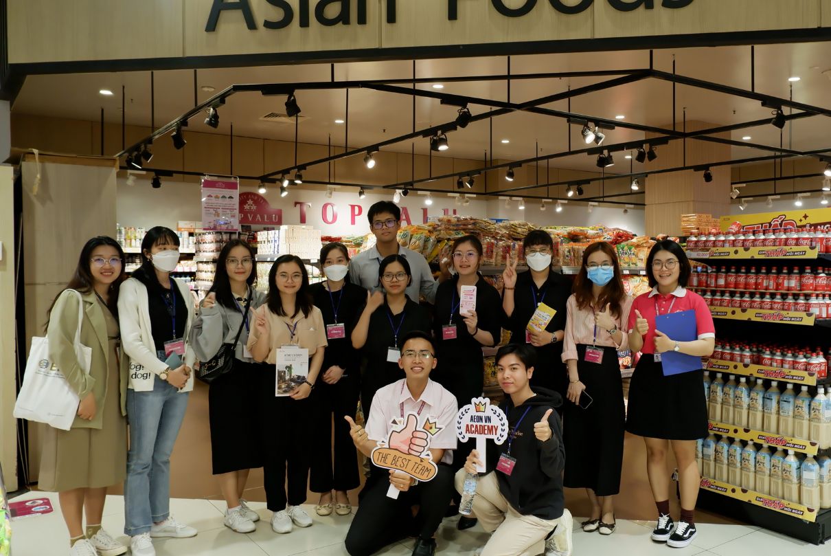 Kiến tập tại Siêu thị Aeon