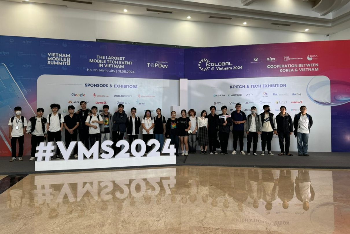 Kiến tập tại sự kiện Vietnam Mobile Summit 2024