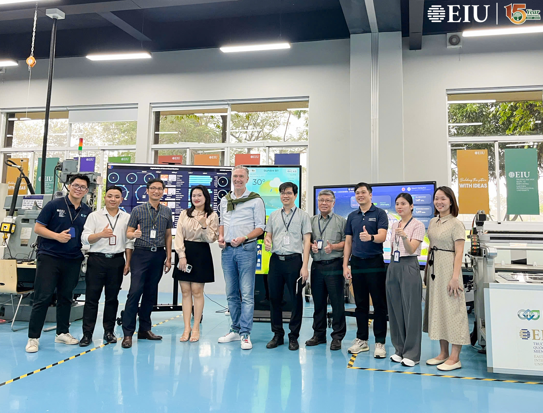 ket-noi-voi-bosch-vietnam-eiu-mo-rong-co-hoi-hop-tac-trong-dao-tao-nghien-cuu (1)