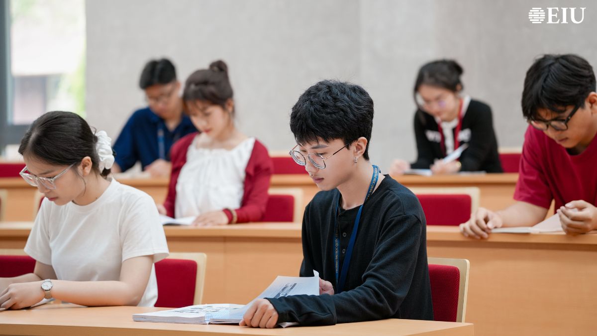 Khoa Quản trị kinh doanh