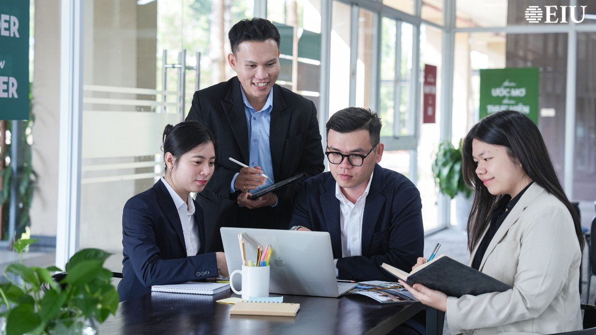 Thạc sĩ Quản trị kinh doanh