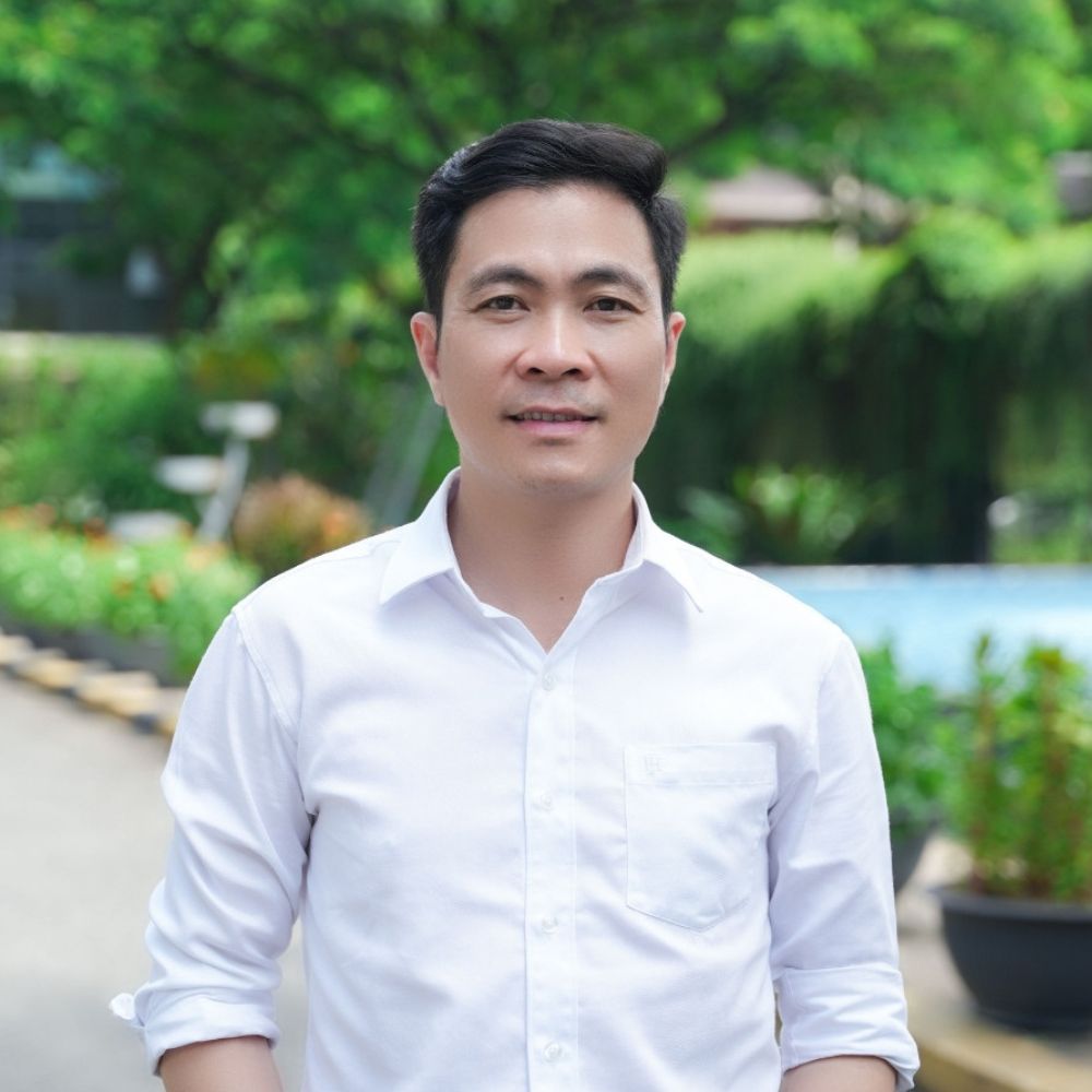 PGS.TS Phan Hồng Khiêm
